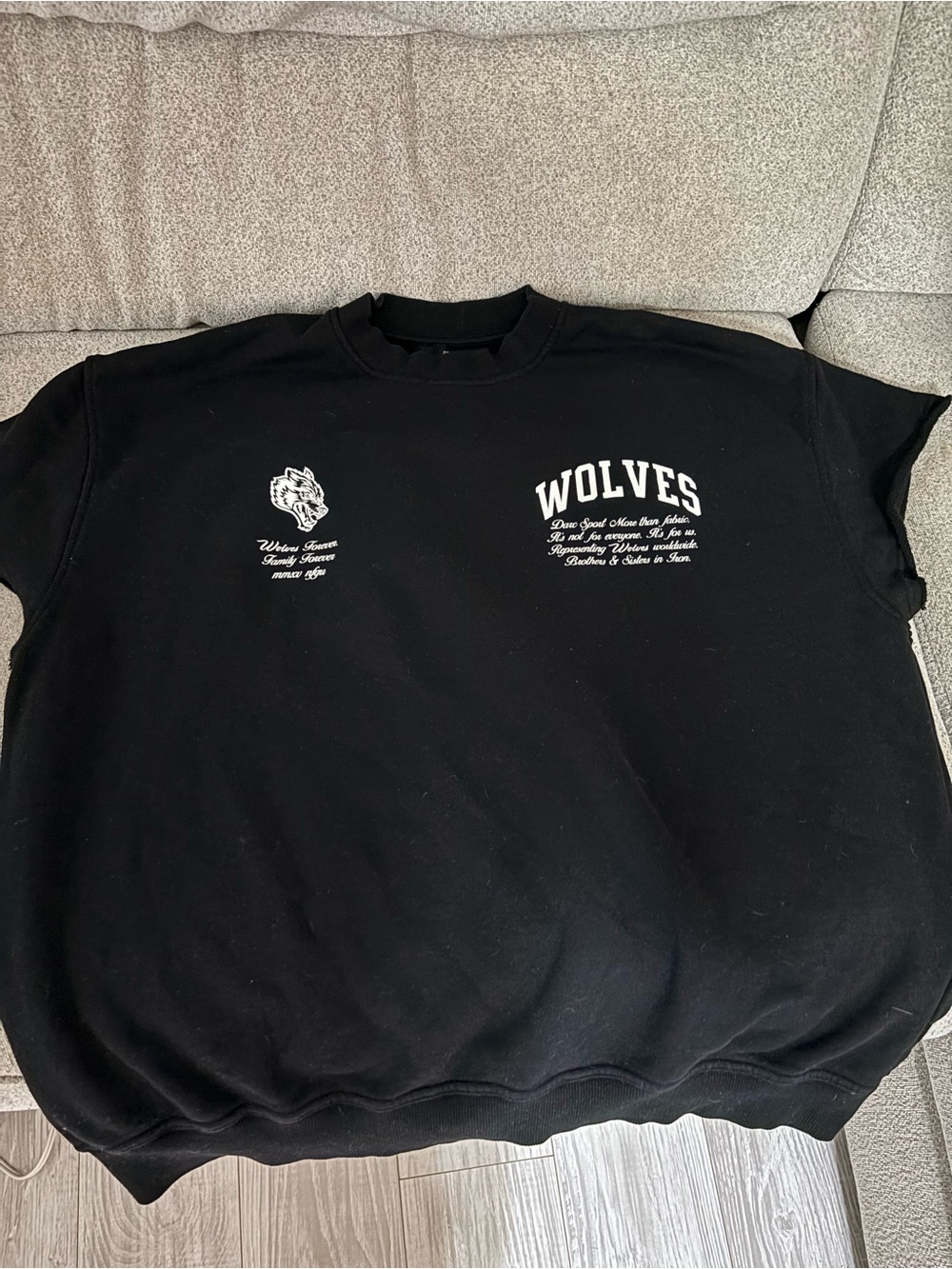 DARC SPORT “Wolves Forever” Sleeveless Crewneck / Muscle Sweatshirt (LIMITED)
